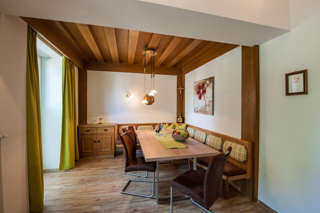 Appartements Al Castagno Ehrwald Exterior photo