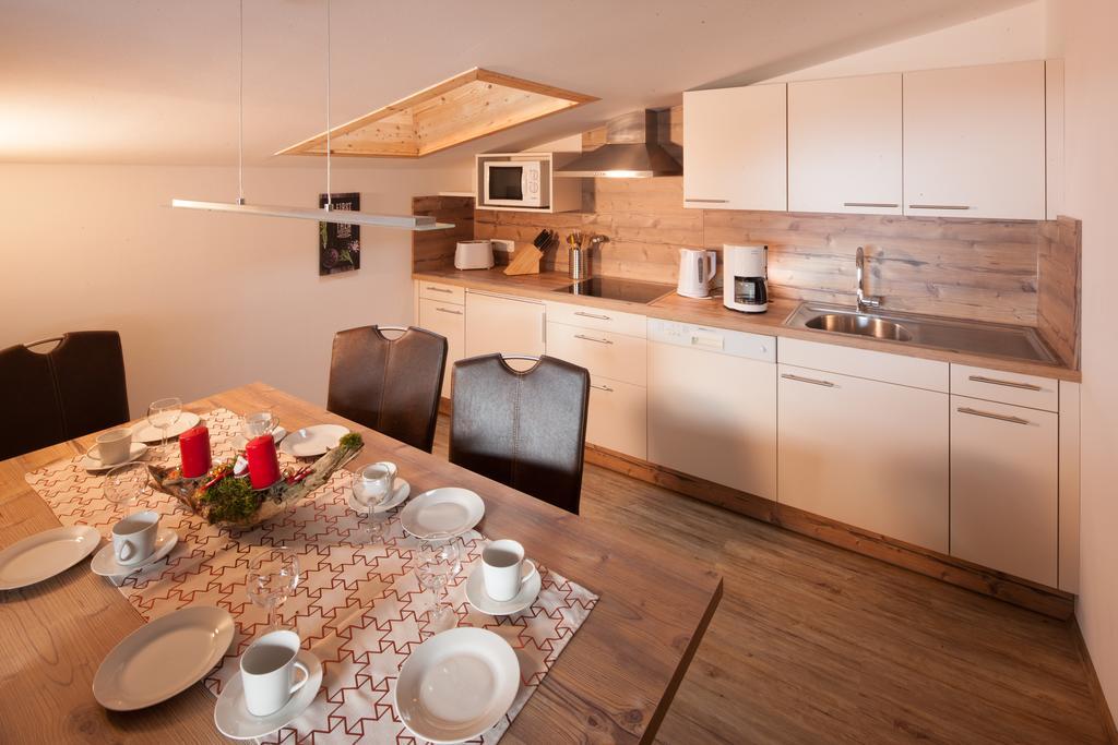 Appartements Al Castagno Ehrwald Exterior photo