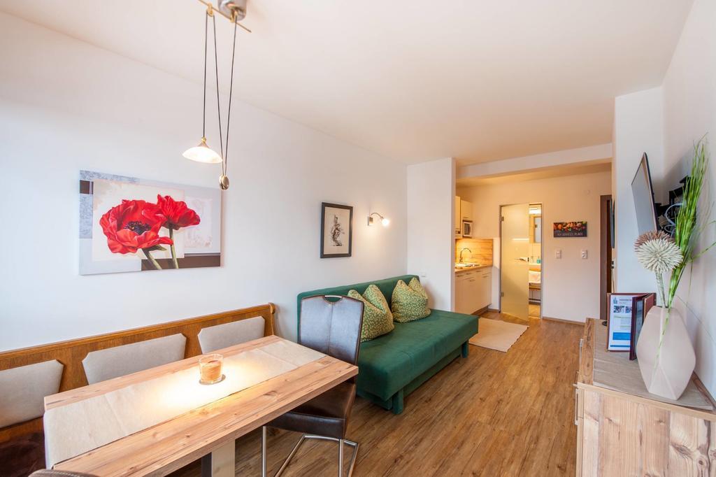 Appartements Al Castagno Ehrwald Exterior photo