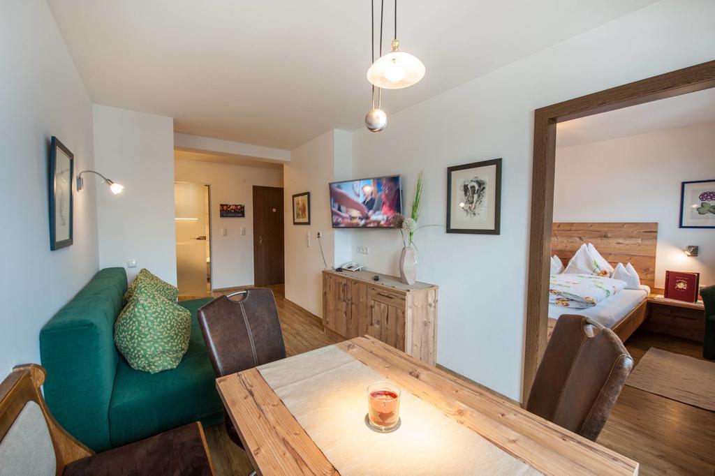 Appartements Al Castagno Ehrwald Exterior photo